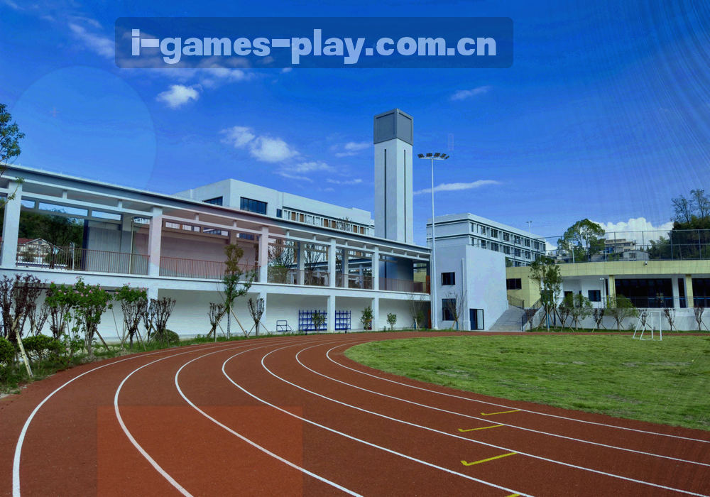 球场战术线路与跑动箭头示意图，湖青线条配荧光橙标记